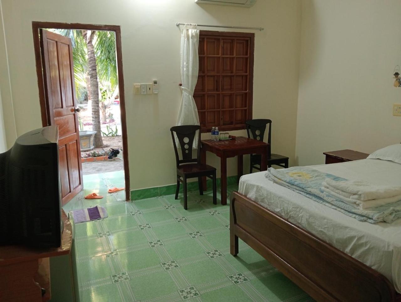 Homestay Nhat Thi Mũi Né Exterior foto