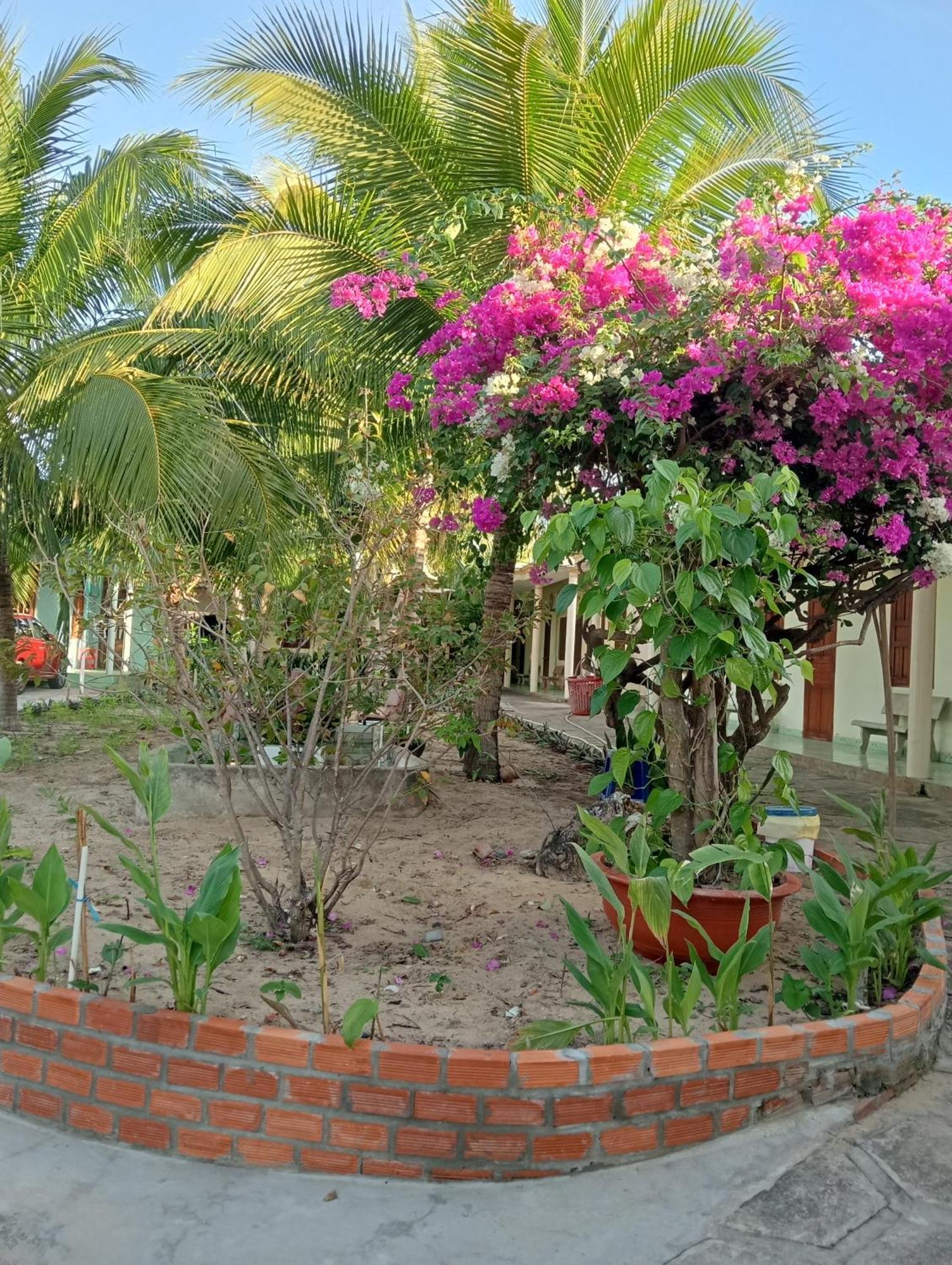 Homestay Nhat Thi Mũi Né Exterior foto